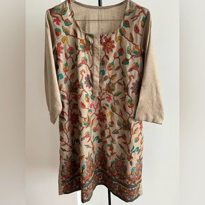 NEW embroidered Kurta Dress Tunic Pheran multicolor Floral On Beige Wool blend M